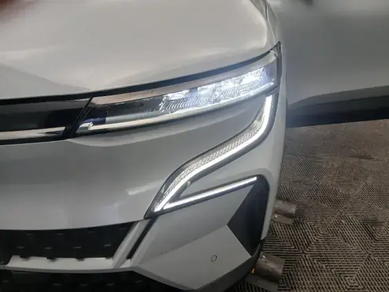 RENAULT MEGANE V - voiture d'occasion - Photo 22