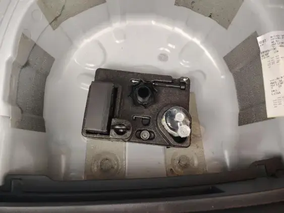 VOLKSWAGEN POLO VI - voiture d'occasion - Photo 17