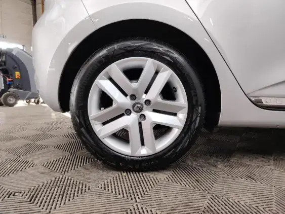 RENAULT CLIO V - voiture d'occasion - Photo 25