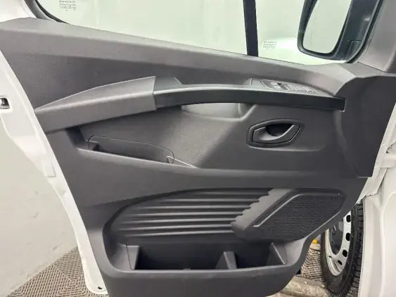 RENAULT TRAFIC FG III - voiture d'occasion - Photo 18