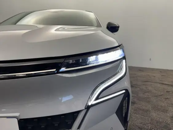 RENAULT MEGANE V - voiture d'occasion - Photo 21