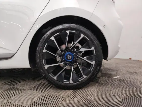 RENAULT CLIO V - voiture d'occasion - Photo 24