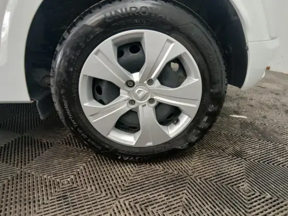 DACIA SANDERO III - voiture d'occasion - Photo 24