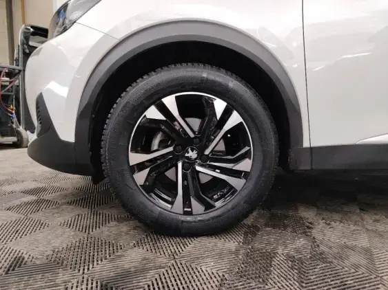 PEUGEOT 2008 II - voiture d'occasion - Photo 23