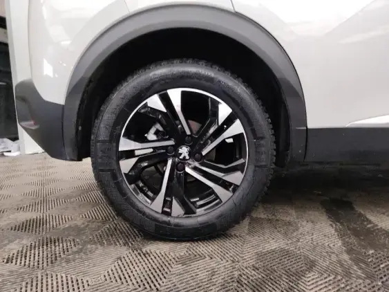 PEUGEOT 2008 II - voiture d'occasion - Photo 25