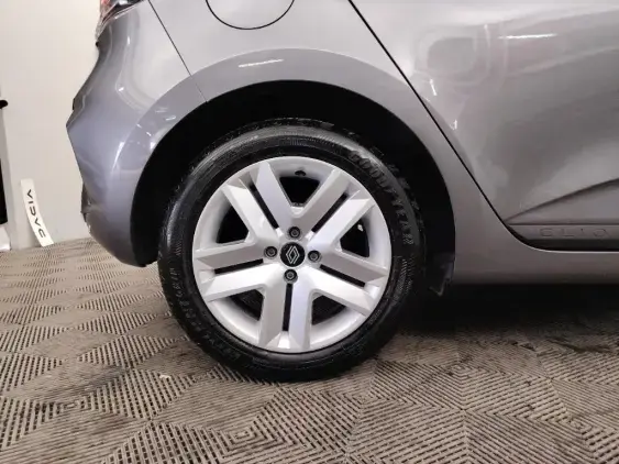 RENAULT CLIO V - voiture d'occasion - Photo 25