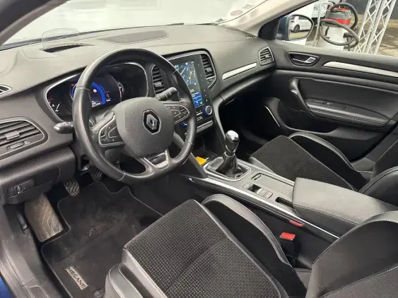RENAULT MEGANE IV - voiture d'occasion - Photo 18