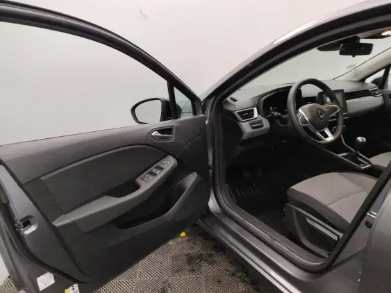 RENAULT CLIO V - voiture d'occasion - Photo 19