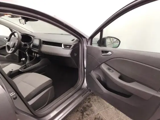 RENAULT CLIO V - voiture d'occasion - Photo 20