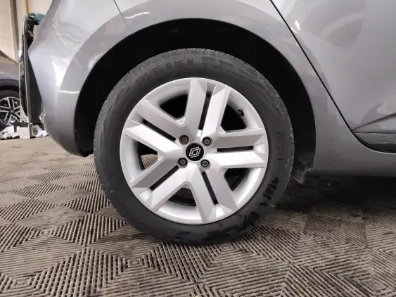 RENAULT CLIO V - voiture d'occasion - Photo 25