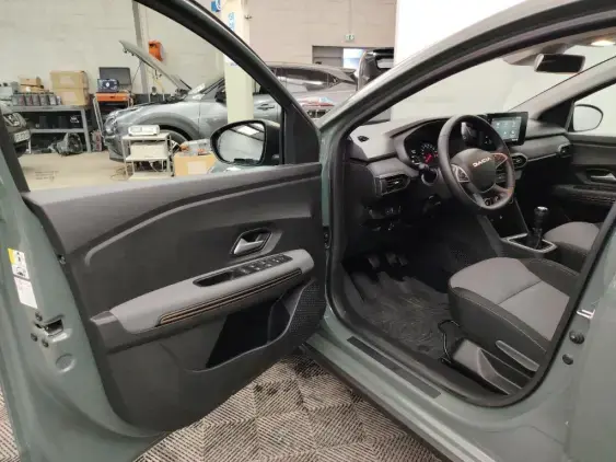 DACIA SANDERO III - voiture d'occasion - Photo 19
