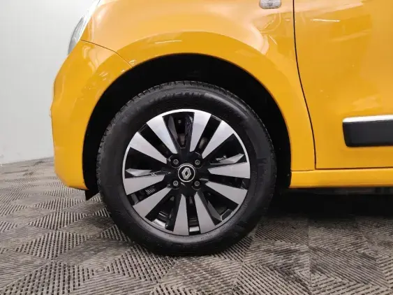 RENAULT TWINGO III - voiture d'occasion - Photo 19