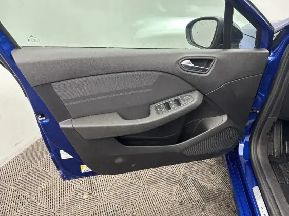RENAULT CLIO V - voiture d'occasion - Photo 19