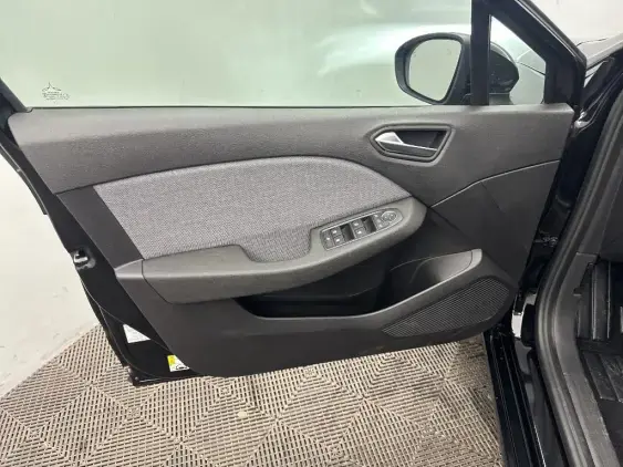 RENAULT CLIO V - voiture d'occasion - Photo 19