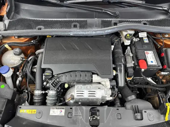 PEUGEOT 2008 II - voiture d'occasion - Photo 21