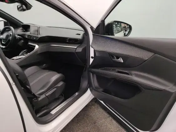PEUGEOT 3008 II - voiture d'occasion - Photo 19