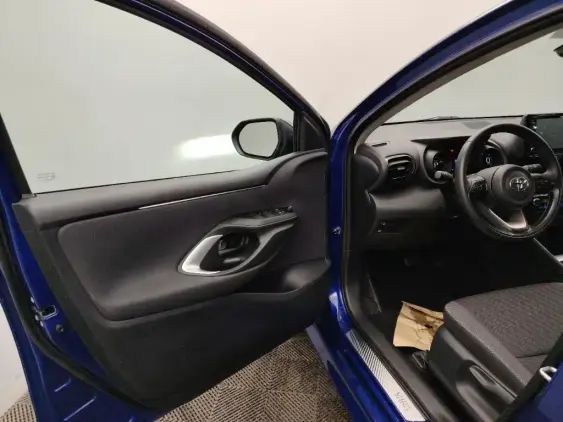 TOYOTA YARIS IV - voiture d'occasion - Photo 19
