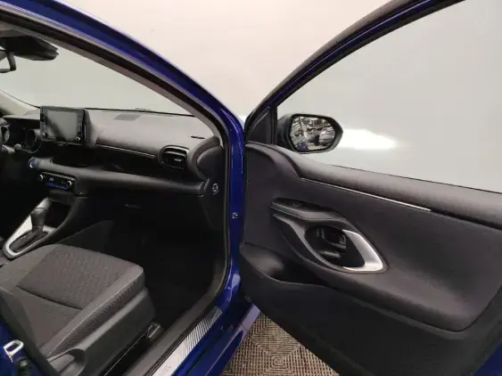 TOYOTA YARIS IV - voiture d'occasion - Photo 20