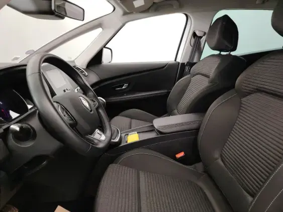 RENAULT SCENIC IV - voiture d'occasion - Photo 18
