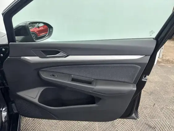 VOLKSWAGEN GOLF VIII - voiture d'occasion - Photo 20