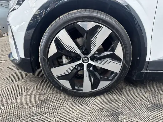 RENAULT MEGANE V - voiture d'occasion - Photo 21