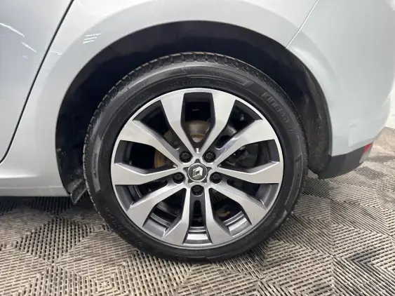 RENAULT MEGANE IV - voiture d'occasion - Photo 24