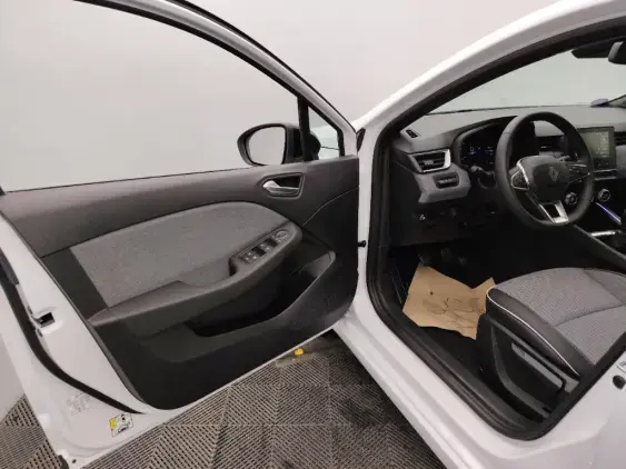 RENAULT CLIO V - voiture d'occasion - Photo 18