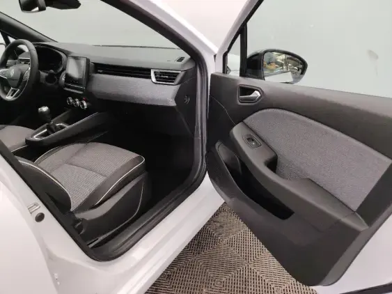 RENAULT CLIO V - voiture d'occasion - Photo 19
