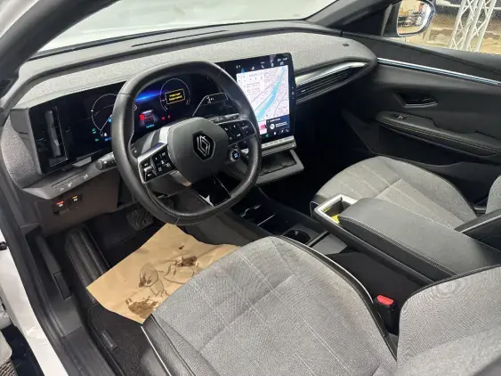 RENAULT MEGANE V - voiture d'occasion - Photo 18