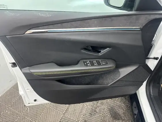 RENAULT MEGANE V - voiture d'occasion - Photo 19