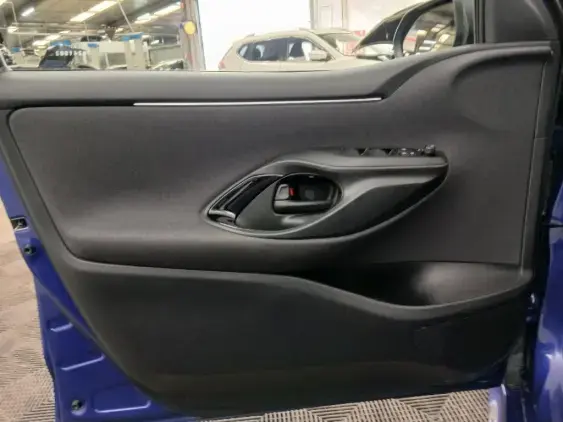 TOYOTA YARIS IV - voiture d'occasion - Photo 19