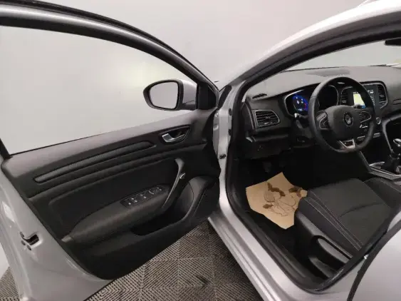 RENAULT MEGANE ESTATE IV - voiture d'occasion - Photo 17