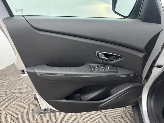 RENAULT GRAND SCENIC IV - voiture d'occasion - Photo 19