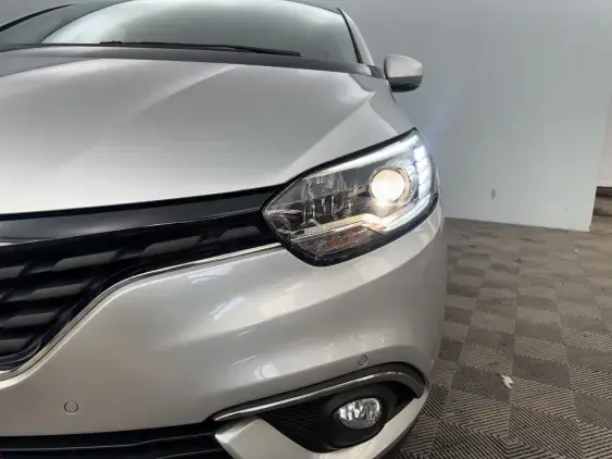 RENAULT GRAND SCENIC IV - voiture d'occasion - Photo 22