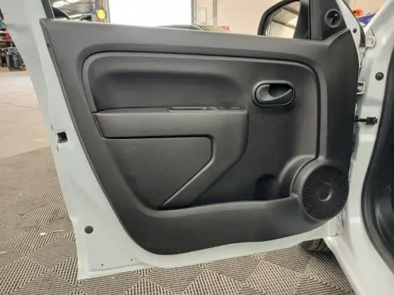 RENAULT TWINGO ELECTRIQUE III - voiture d'occasion - Photo 19