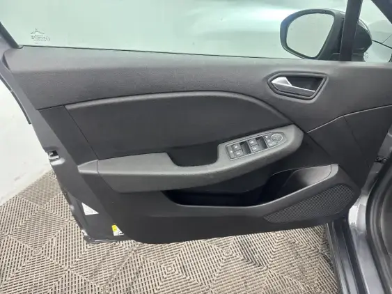 RENAULT CLIO V - voiture d'occasion - Photo 19