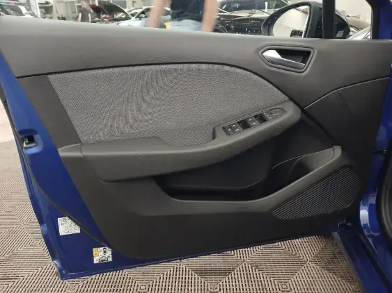 RENAULT CLIO V - voiture d'occasion - Photo 19