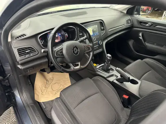 RENAULT MEGANE IV - voiture d'occasion - Photo 18