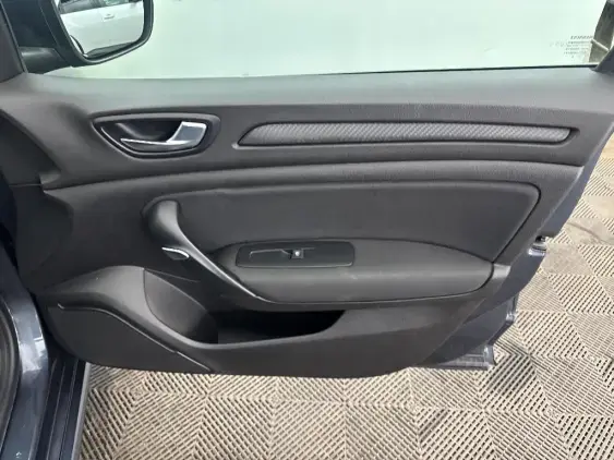 RENAULT MEGANE IV - voiture d'occasion - Photo 20