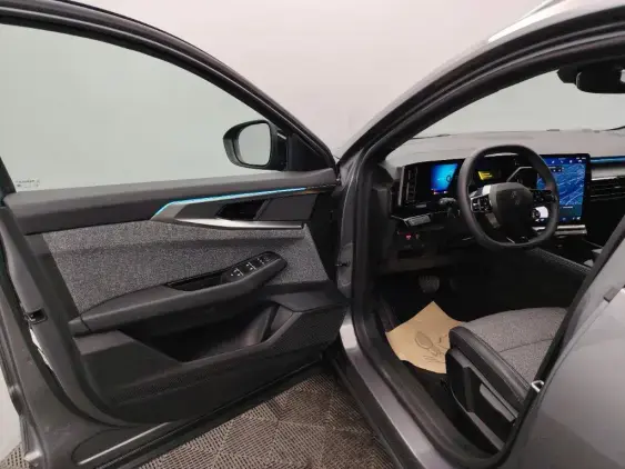 RENAULT ESPACE VI - voiture d'occasion - Photo 18