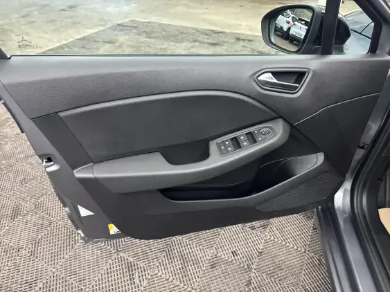 RENAULT CLIO V - voiture d'occasion - Photo 19