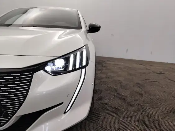 PEUGEOT 208 ELECTRIQUE II - voiture d'occasion - Photo 19