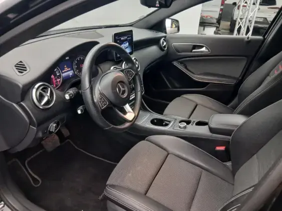 MERCEDES-BENZ CLASSE A III - voiture d'occasion - Photo 18