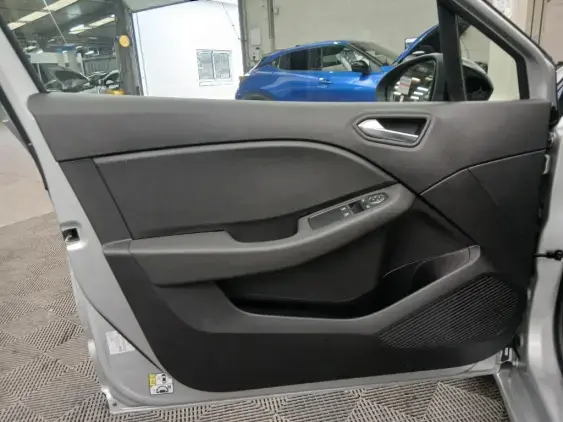 RENAULT CLIO V - voiture d'occasion - Photo 18