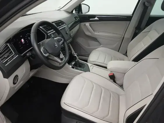 VOLKSWAGEN TIGUAN II - voiture d'occasion - Photo 18