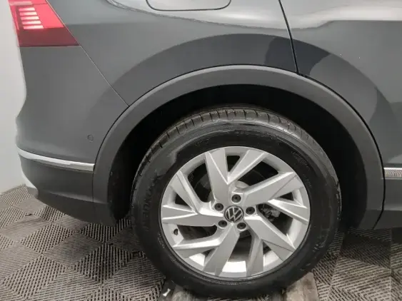VOLKSWAGEN TIGUAN II - voiture d'occasion - Photo 25