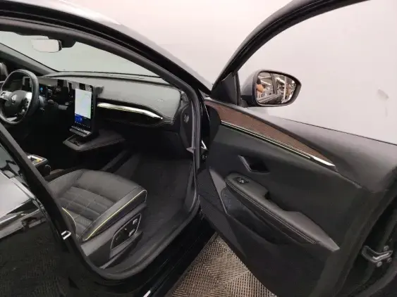 RENAULT MEGANE V - voiture d'occasion - Photo 18