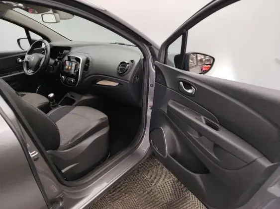 RENAULT CAPTUR - voiture d'occasion - Photo 18