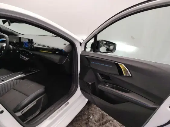 RENAULT CLIO VI - voiture d'occasion - Photo 19