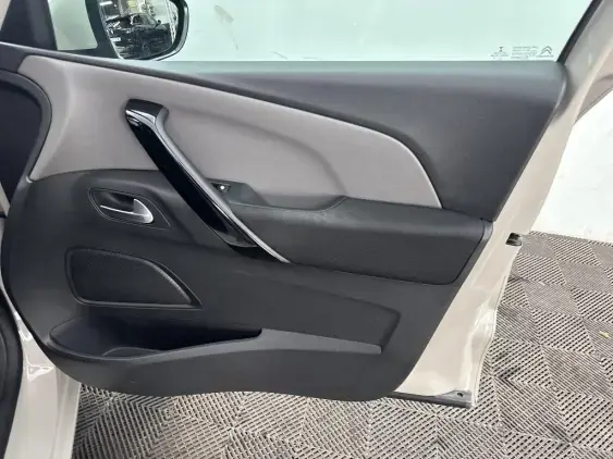 CITROEN C4 PICASSO II - voiture d'occasion - Photo 20